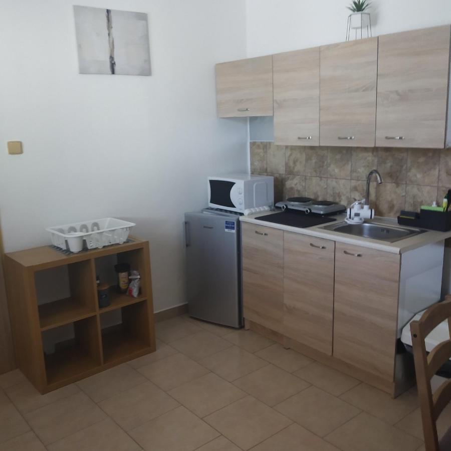 Apartman Blizko Brna S Dobovymi Dekoracemi Apartment Melcany Luaran gambar
